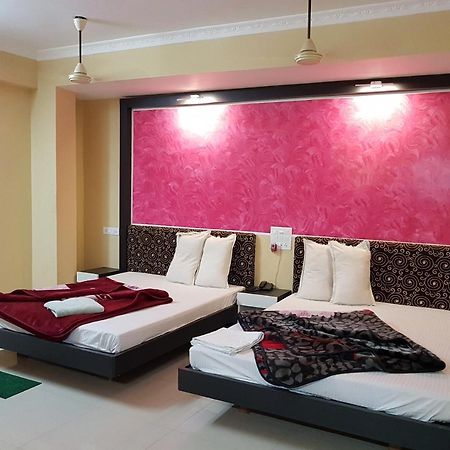 Swagatam International Hotel Tarapith Bagian luar foto