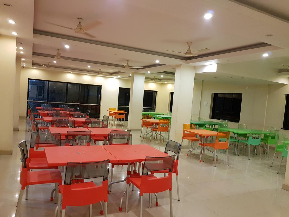 Swagatam International Hotel Tarapith Bagian luar foto