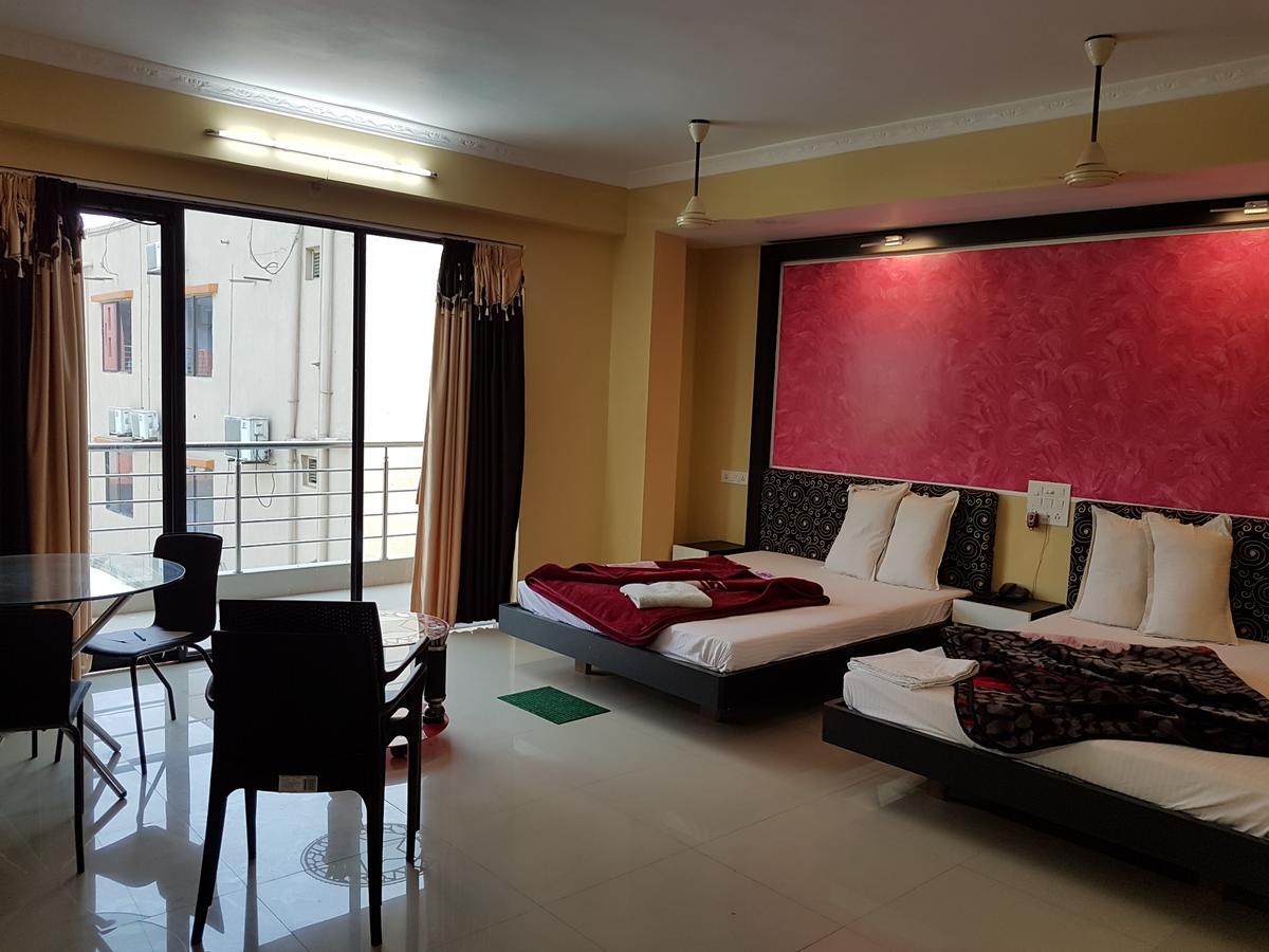 Swagatam International Hotel Tarapith Bagian luar foto