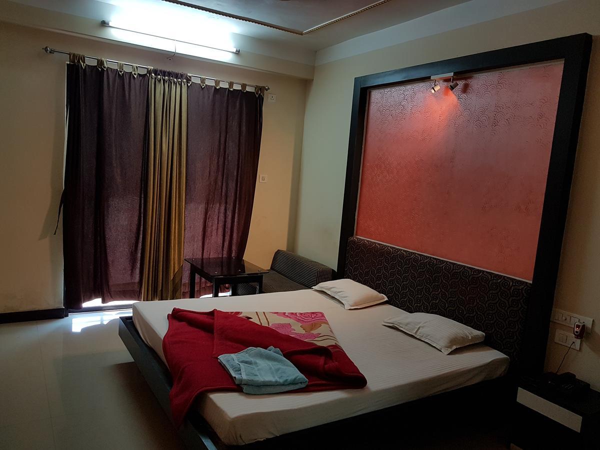 Swagatam International Hotel Tarapith Bagian luar foto