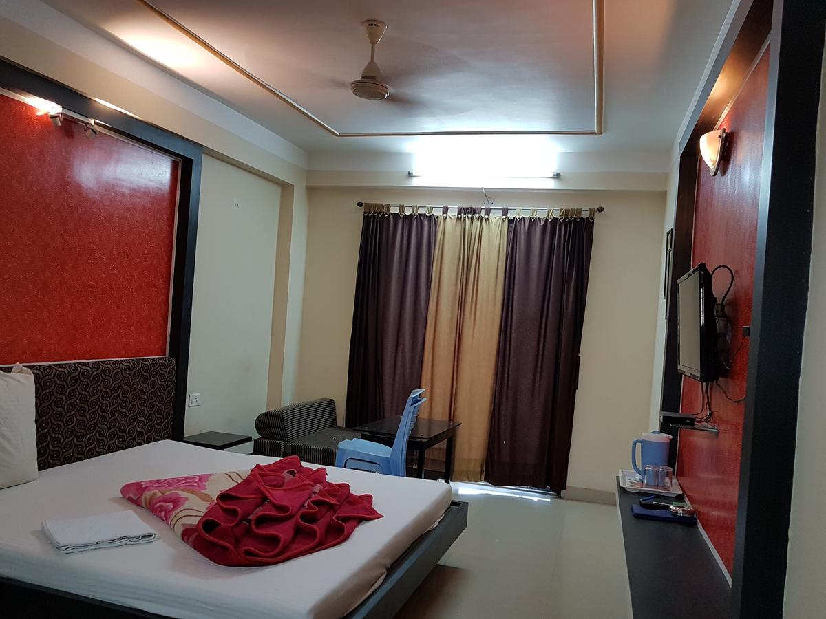 Swagatam International Hotel Tarapith Bagian luar foto