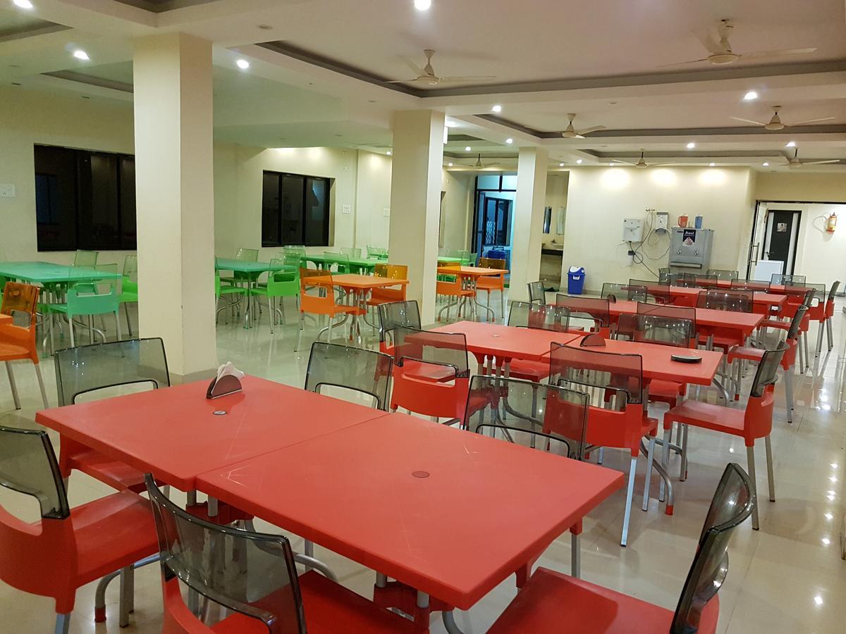 Swagatam International Hotel Tarapith Bagian luar foto