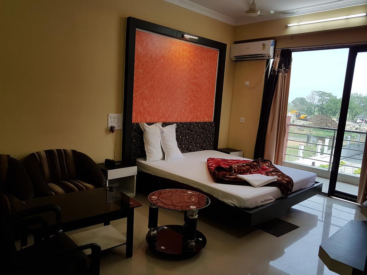 Swagatam International Hotel Tarapith Bagian luar foto