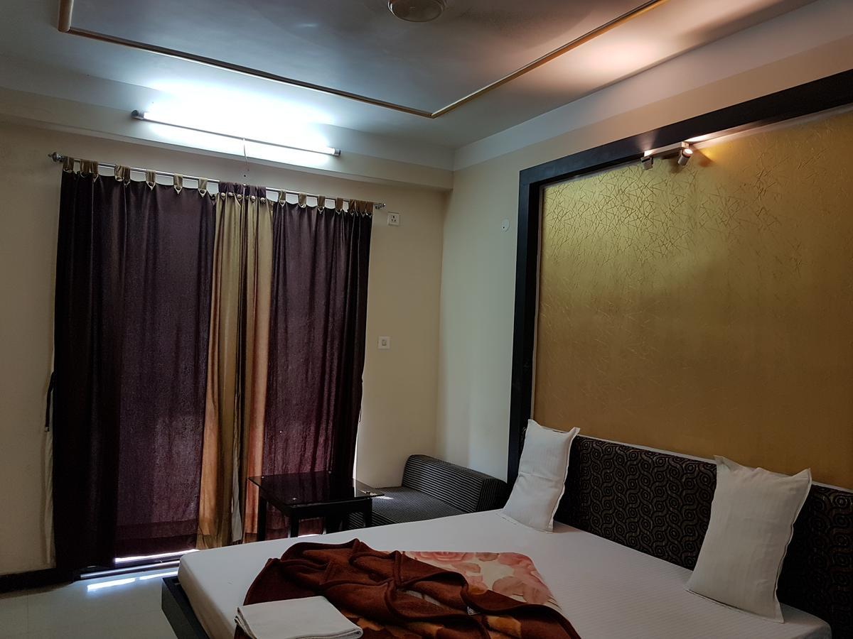 Swagatam International Hotel Tarapith Bagian luar foto