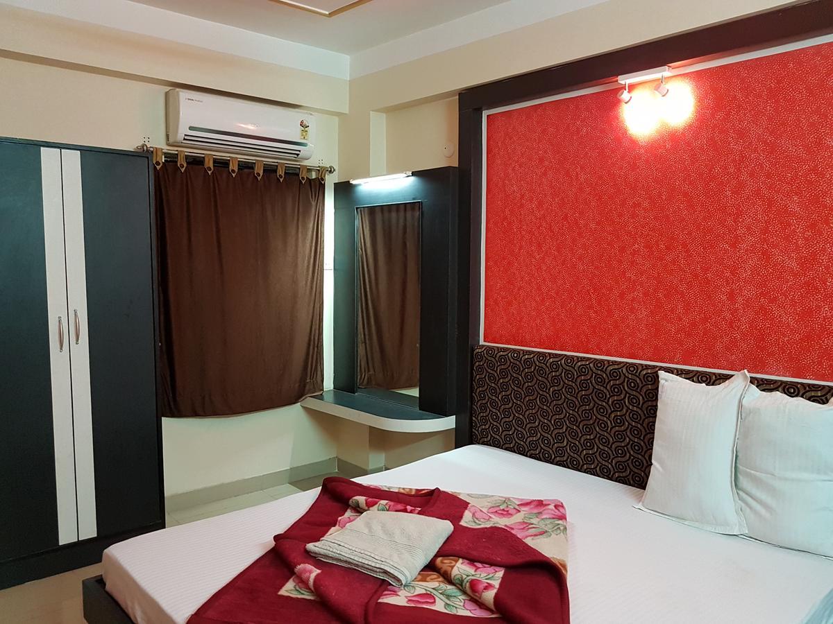 Swagatam International Hotel Tarapith Bagian luar foto
