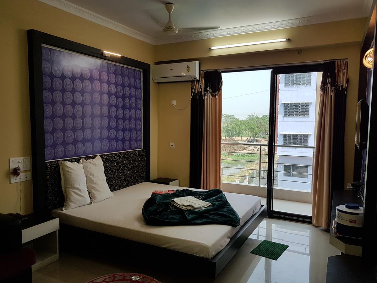 Swagatam International Hotel Tarapith Bagian luar foto
