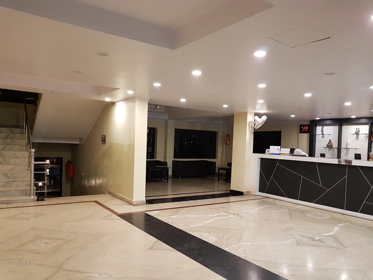 Swagatam International Hotel Tarapith Bagian luar foto