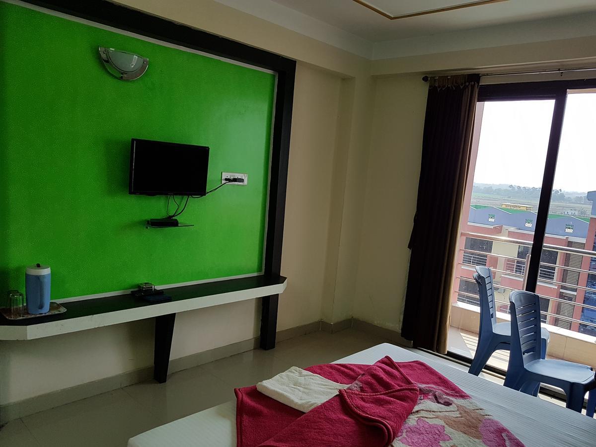 Swagatam International Hotel Tarapith Bagian luar foto